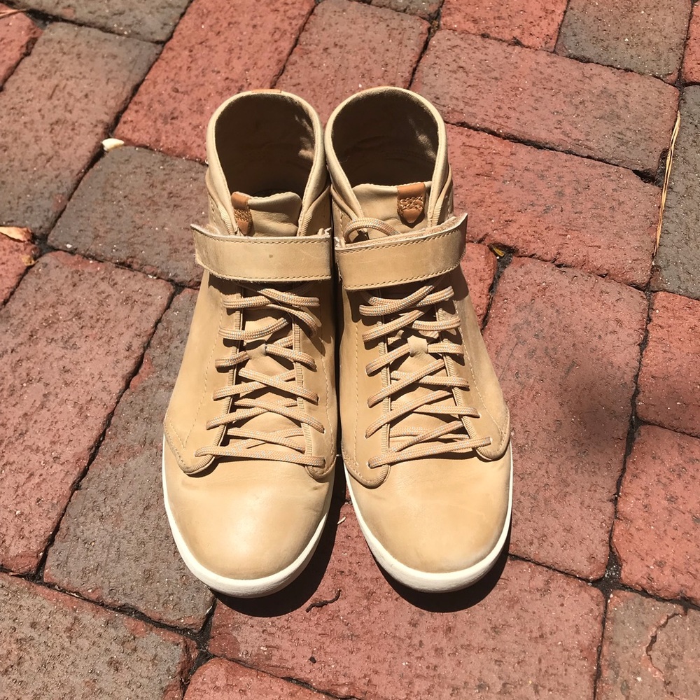 Teva Women’s Leather High-top Sneakers